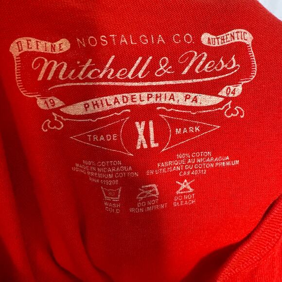 Mitchell & Ness Philadelphia 76ers Moses Malone NBA Graphic T Shirt Red Men's XL - Picture 6 of 7